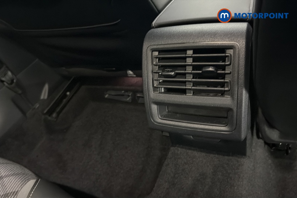 Volkswagen Golf R-Line Automatic Diesel Hatchback - Stock Number (1679993) - 28th supplementary image