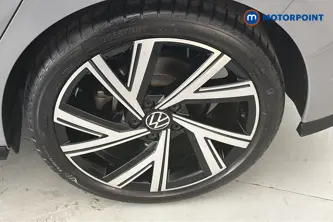 Volkswagen Golf R-Line Automatic Diesel Hatchback - Stock Number (1679993) - 45th supplementary image