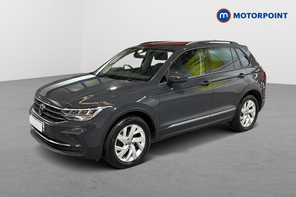 Volkswagen Tiguan Life Automatic Petrol SUV - Stock Number (1653036) - Passenger side front corner