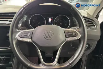 Volkswagen Tiguan Life Automatic Petrol SUV - Stock Number (1653036) - 2nd supplementary image