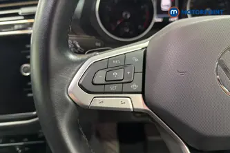 Volkswagen Tiguan Life Automatic Petrol SUV - Stock Number (1653036) - 4th supplementary image
