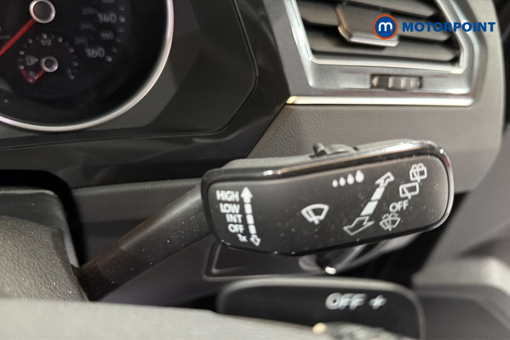 Volkswagen Tiguan Life Automatic Petrol SUV - Stock Number (1653036) - 6th supplementary image