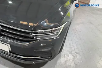 Volkswagen Tiguan Life Automatic Petrol SUV - Stock Number (1653036) - 42nd supplementary image