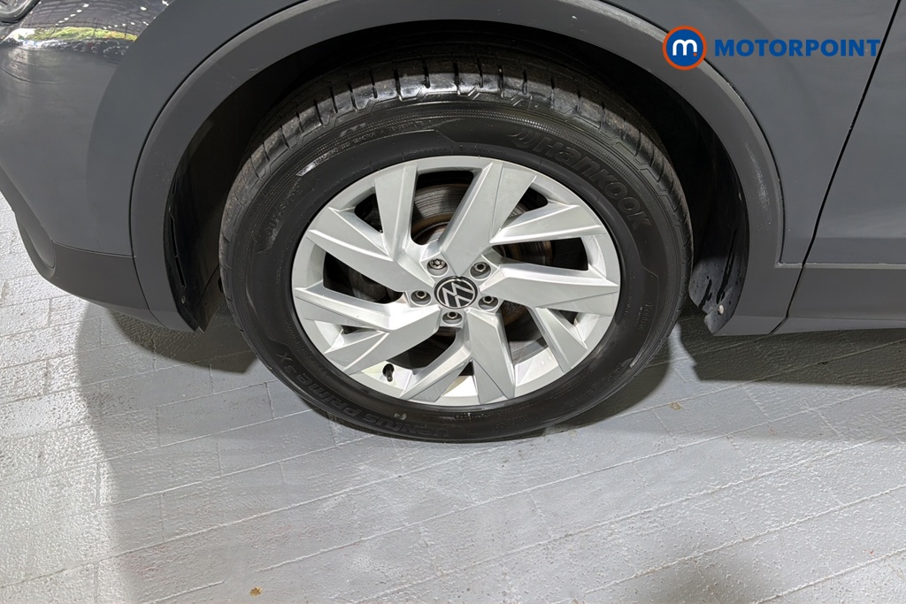 Volkswagen Tiguan Life Automatic Petrol SUV - Stock Number (1653036) - 44th supplementary image