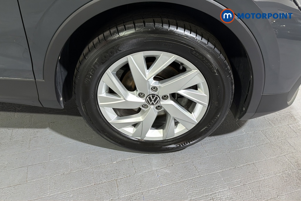 Volkswagen Tiguan Life Automatic Petrol SUV - Stock Number (1653036) - 47th supplementary image