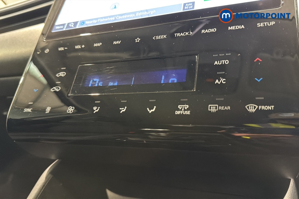 Hyundai Tucson Se Connect Manual Petrol SUV - Stock Number (1661519) - 12th supplementary image