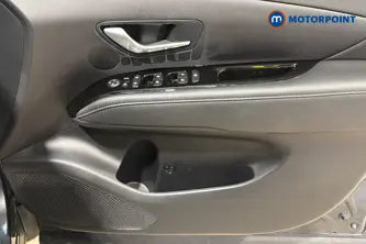 Hyundai Tucson Se Connect Manual Petrol SUV - Stock Number (1661519) - 18th supplementary image