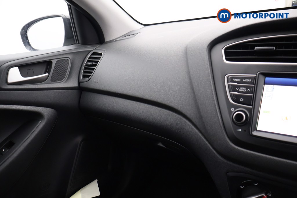Hyundai I20 Play Manual Petrol Hatchback - Stock Number (1665503) - 10th supplementary image