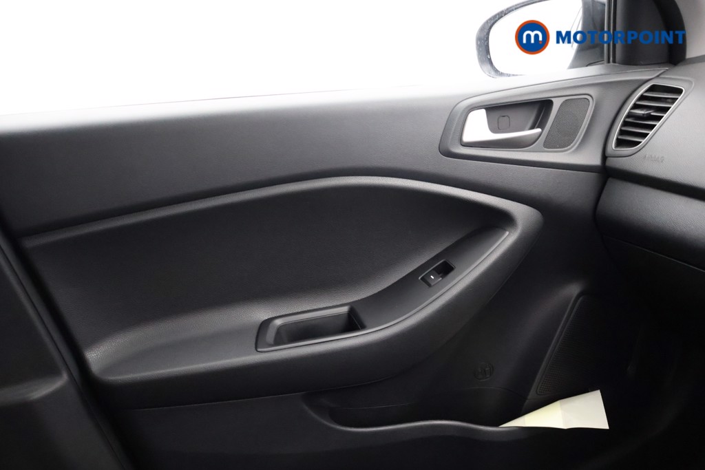 Hyundai I20 Play Manual Petrol Hatchback - Stock Number (1665503) - 11th supplementary image