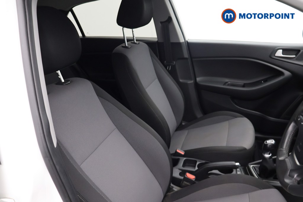 Hyundai I20 Play Manual Petrol Hatchback - Stock Number (1665503) - 14th supplementary image