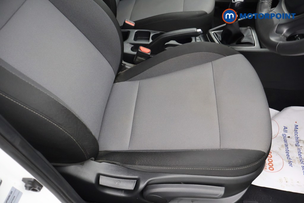 Hyundai I20 Play Manual Petrol Hatchback - Stock Number (1665503) - 15th supplementary image