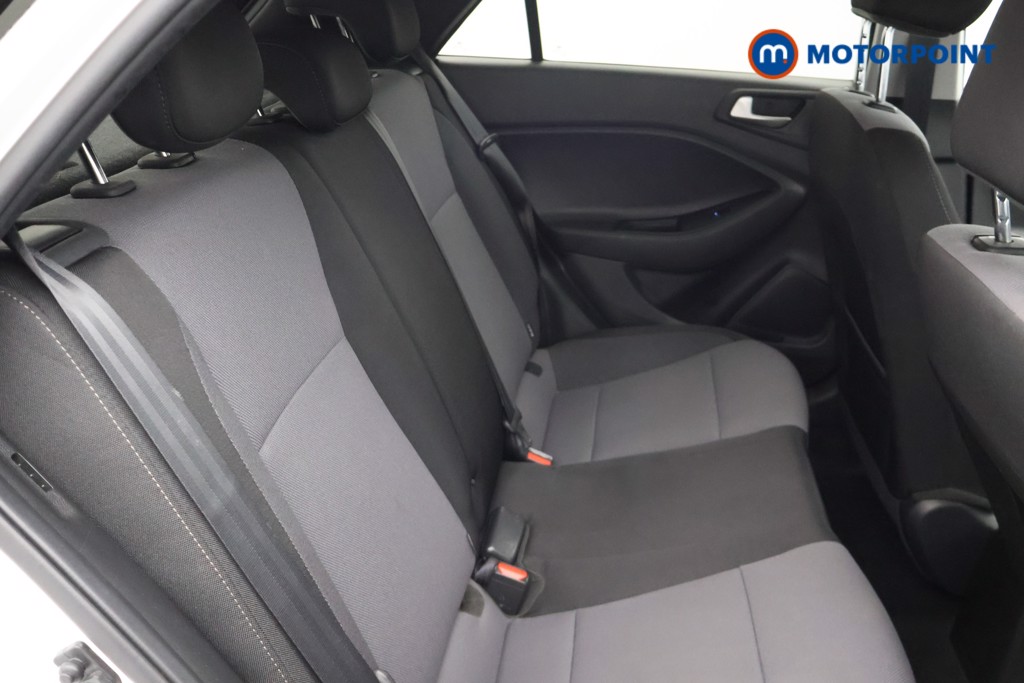 Hyundai I20 Play Manual Petrol Hatchback - Stock Number (1665503) - 16th supplementary image