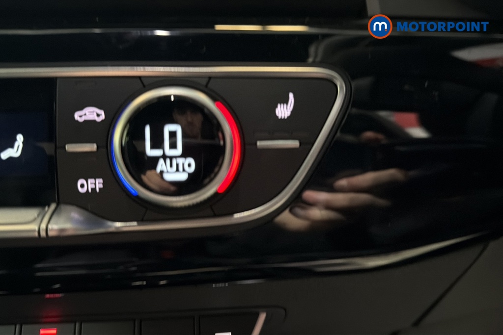 Audi A4 Black Edition Automatic Diesel Saloon - Stock Number (1666701) - 14th supplementary image