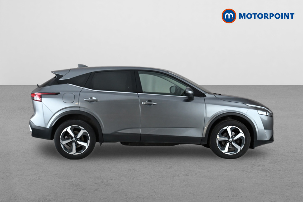 Nissan Qashqai N-Connecta Automatic Petrol SUV - Stock Number (1667346) - Drivers side