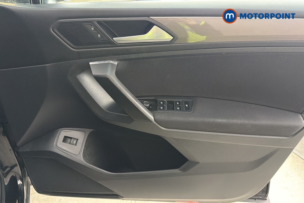 Volkswagen Tiguan Allspace Life Automatic Petrol SUV - Stock Number (1669094) - 18th supplementary image