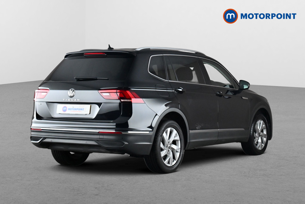 Volkswagen Tiguan Allspace Life Automatic Petrol SUV - Stock Number (1669094) - Passenger side rear corner