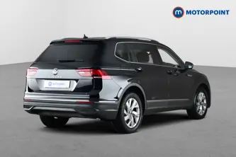 Volkswagen Tiguan Allspace Life Automatic Petrol SUV - Stock Number (1669094) - Passenger side rear corner