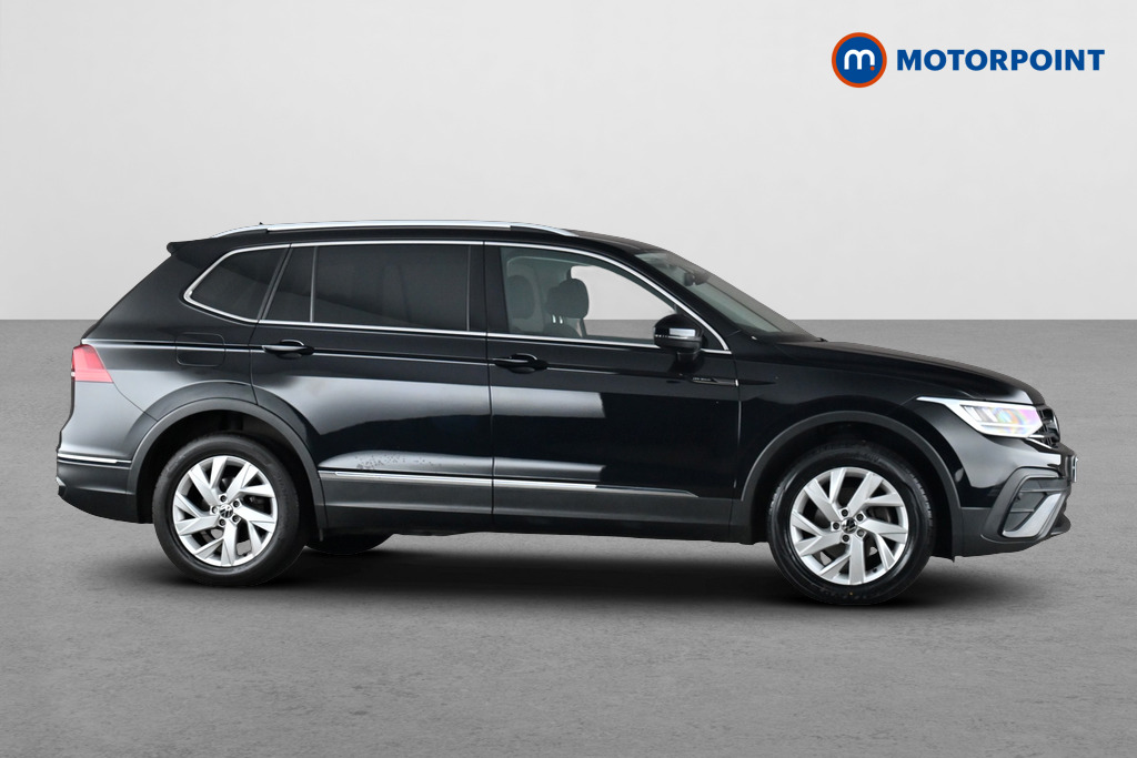 Volkswagen Tiguan Allspace Life Automatic Petrol SUV - Stock Number (1669094) - Passenger side
