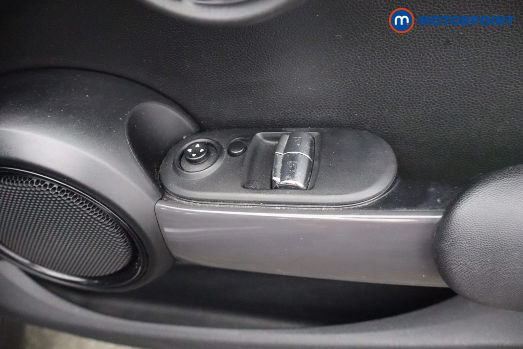 Mini Hatchback Cooper Classic Automatic Petrol Hatchback - Stock Number (1669700) - 8th supplementary image