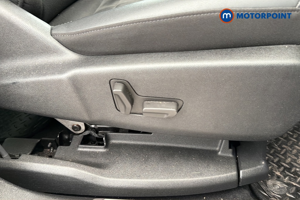 Citroen C5 Aircross Shine Manual Petrol SUV - Stock Number (1670019) - 23rd supplementary image