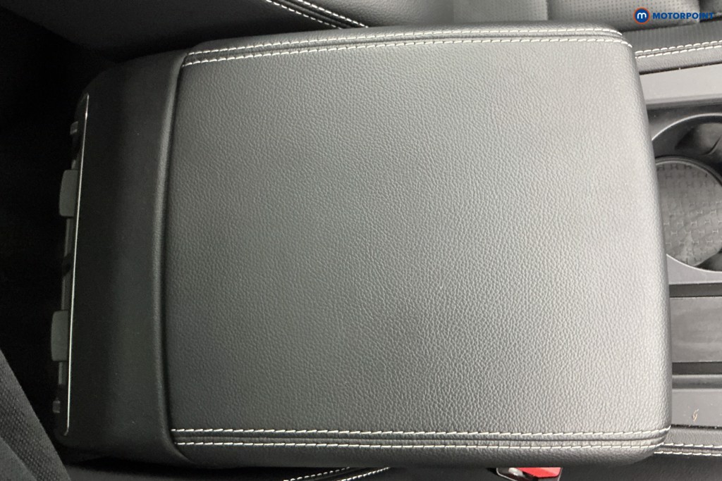Jaguar F-Pace R-Dynamic S 90Th Anniversary Edition Automatic Diesel SUV - Stock Number (1671700) - 13th supplementary image