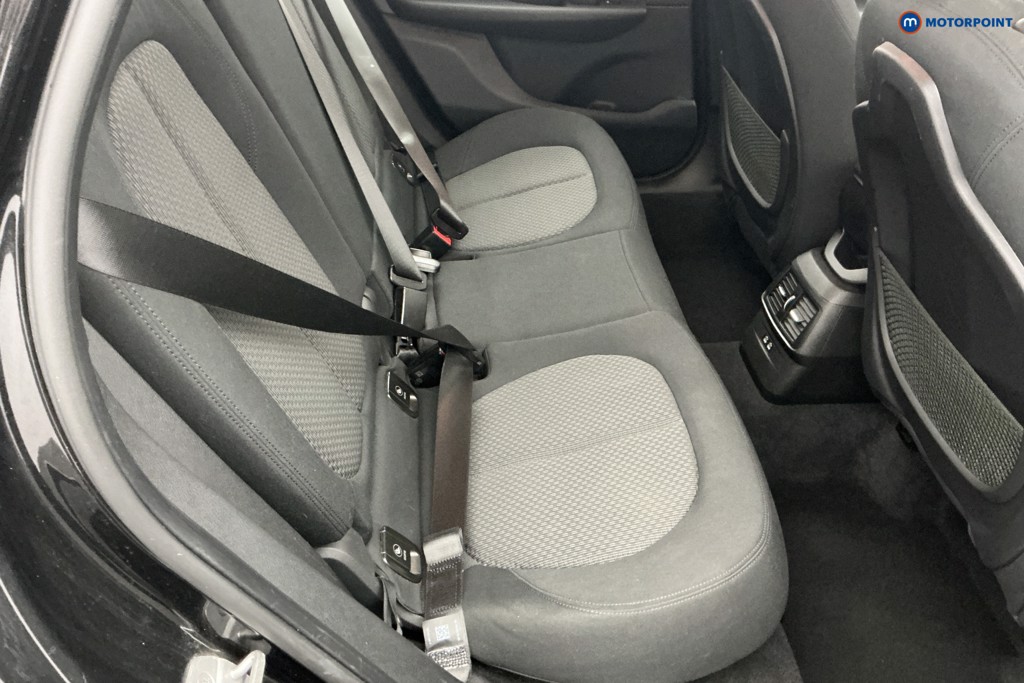 BMW 2 Series SE Manual Petrol Estate - Stock Number (1671951) - 4th supplementary image