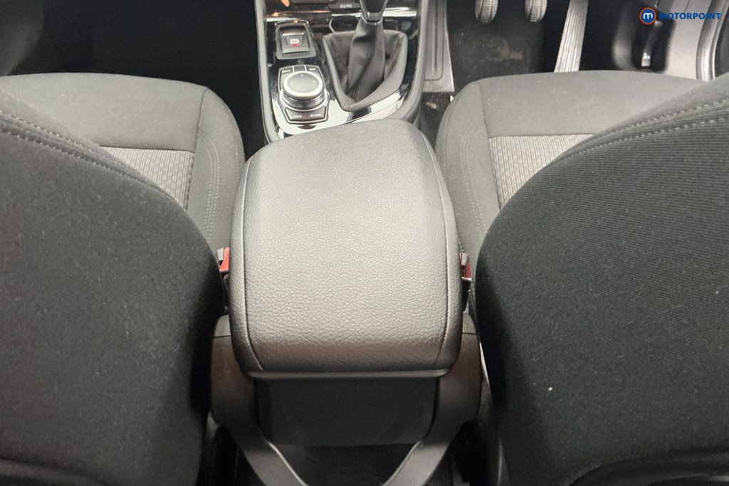 BMW 2 Series SE Manual Petrol Estate - Stock Number (1671951) - 11th supplementary image