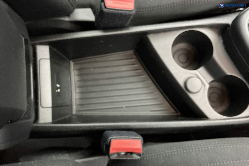 BMW 2 Series SE Manual Petrol Estate - Stock Number (1671951) - 14th supplementary image