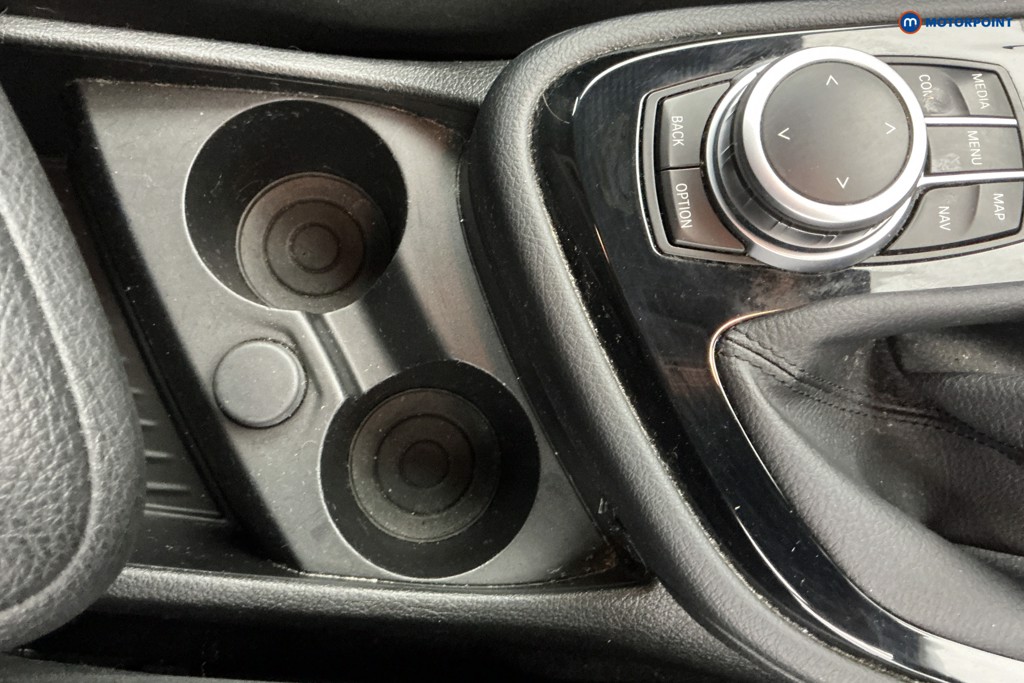 BMW 2 Series SE Manual Petrol Estate - Stock Number (1671951) - 15th supplementary image