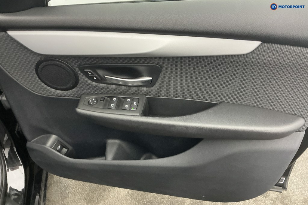 BMW 2 Series SE Manual Petrol Estate - Stock Number (1671951) - 26th supplementary image