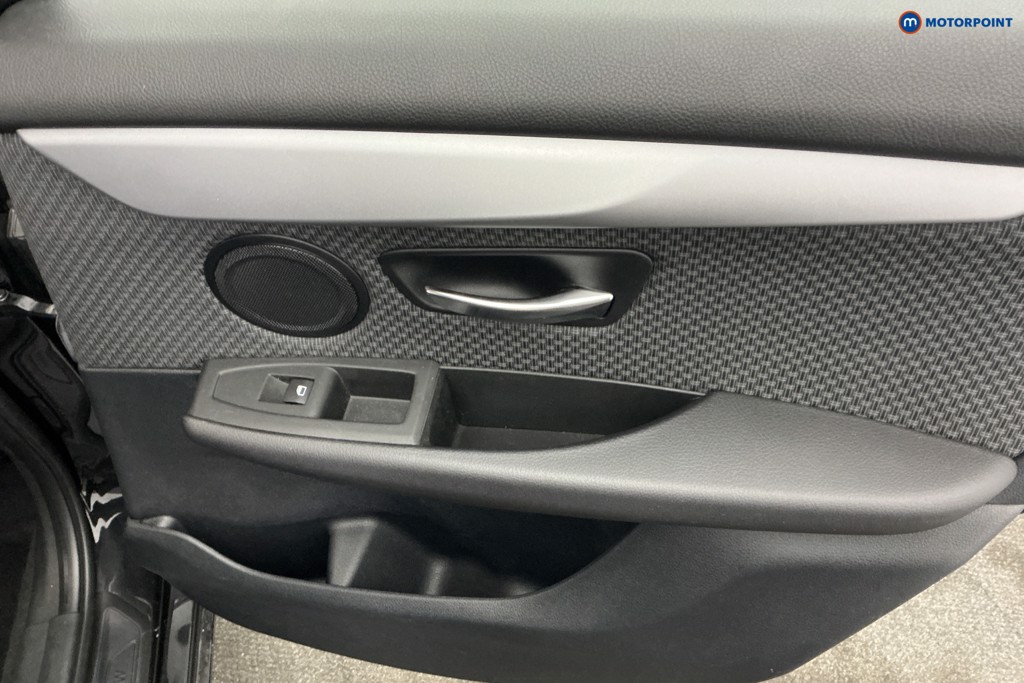 BMW 2 Series SE Manual Petrol Estate - Stock Number (1671951) - 28th supplementary image