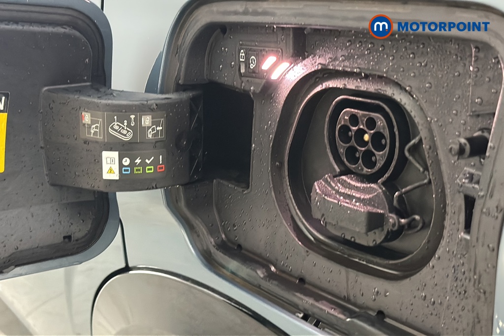Peugeot 5008 GT Automatic Electric SUV - Stock Number (1672025) - 41st supplementary image