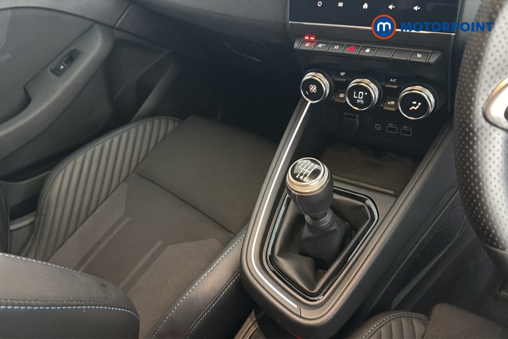 Renault Clio Esprit Alpine Manual Petrol Hatchback - Stock Number (1673009) - 15th supplementary image