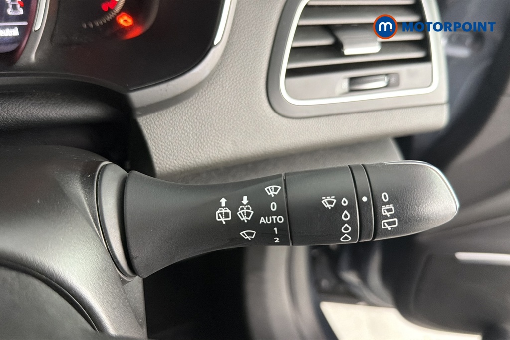 Renault Megane Iconic Automatic Petrol Hatchback - Stock Number (1673654) - 6th supplementary image