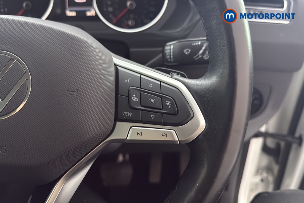 Volkswagen Tiguan Life Automatic Petrol SUV - Stock Number (1673957) - 3rd supplementary image