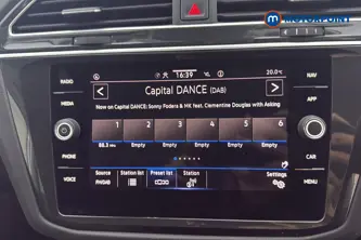Volkswagen Tiguan Life Automatic Petrol SUV - Stock Number (1673957) - 8th supplementary image