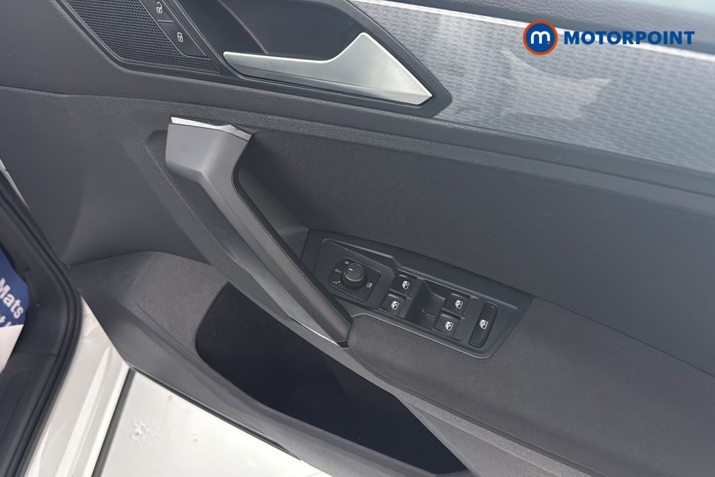 Volkswagen Tiguan Life Automatic Petrol SUV - Stock Number (1673957) - 19th supplementary image
