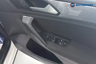 Volkswagen Tiguan Life Automatic Petrol SUV - Stock Number (1673957) - 19th supplementary image