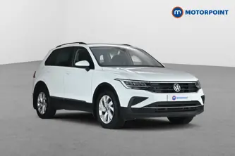 Volkswagen Tiguan Life Automatic Petrol SUV - Stock Number (1673957) - Drivers side front corner