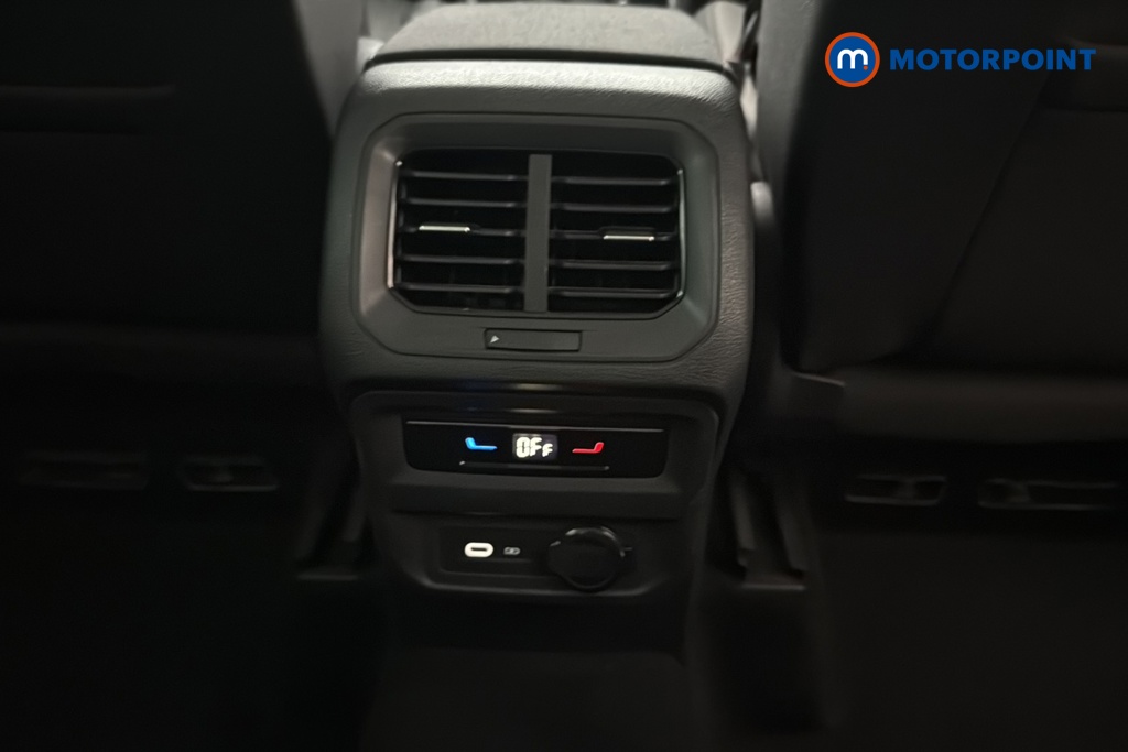 Volkswagen Tiguan Life Automatic Petrol SUV - Stock Number (1673957) - 28th supplementary image