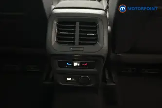 Volkswagen Tiguan Life Automatic Petrol SUV - Stock Number (1673957) - 28th supplementary image
