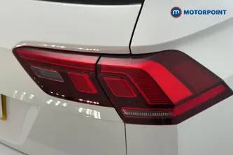 Volkswagen Tiguan Life Automatic Petrol SUV - Stock Number (1673957) - 36th supplementary image