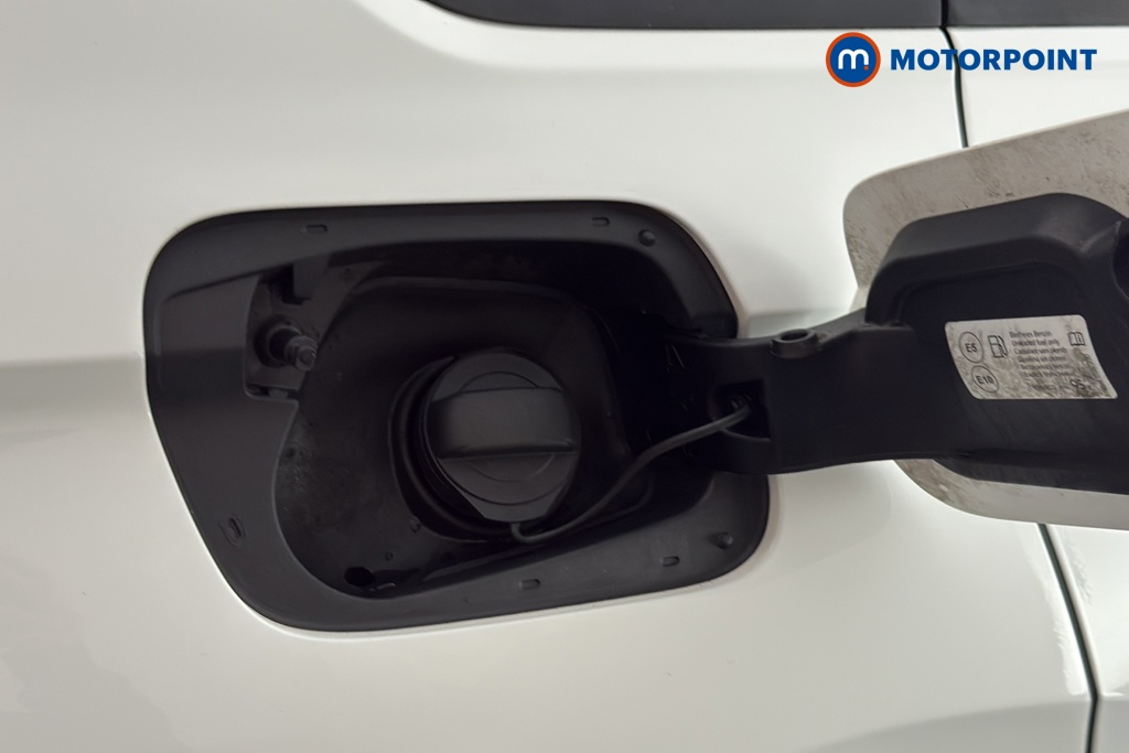 Volkswagen Tiguan Life Automatic Petrol SUV - Stock Number (1673957) - 41st supplementary image