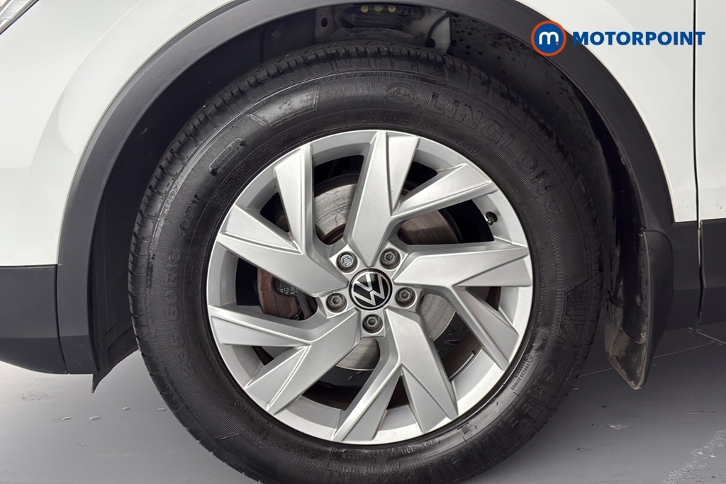 Volkswagen Tiguan Life Automatic Petrol SUV - Stock Number (1673957) - 44th supplementary image