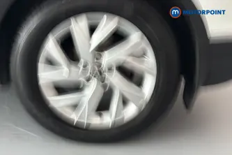 Volkswagen Tiguan Life Automatic Petrol SUV - Stock Number (1673957) - 45th supplementary image