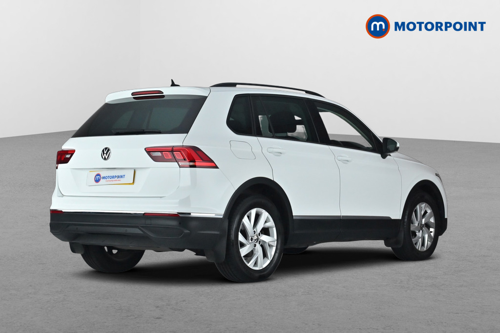 Volkswagen Tiguan Life Automatic Petrol SUV - Stock Number (1673957) - Passenger side rear corner