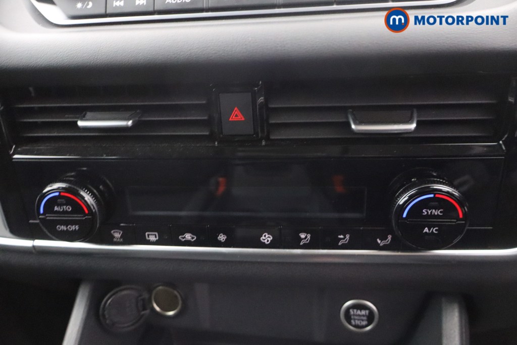 Nissan Qashqai Acenta Premium Automatic Petrol SUV - Stock Number (1674191) - 3rd supplementary image