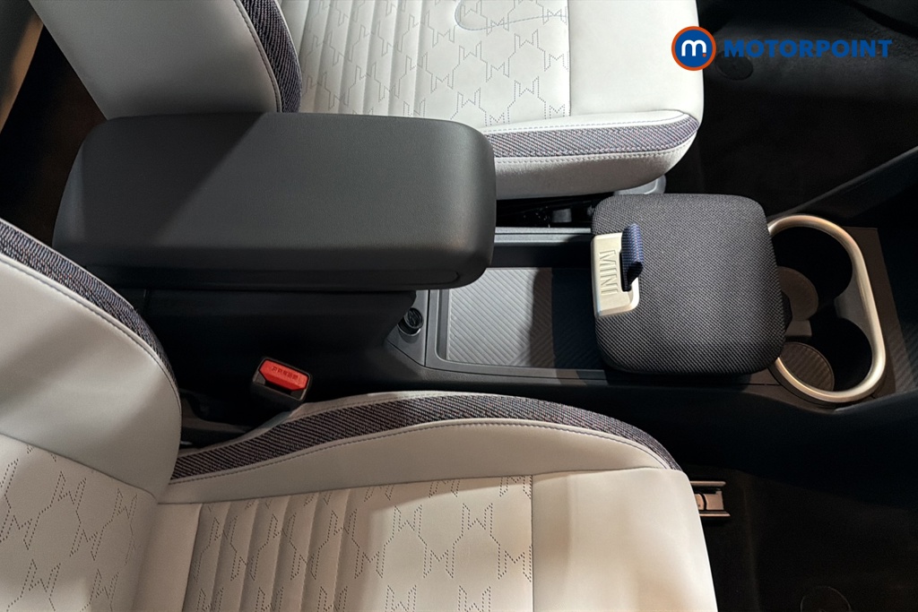Mini Countryman C Classic Automatic Petrol SUV - Stock Number (1674372) - 15th supplementary image