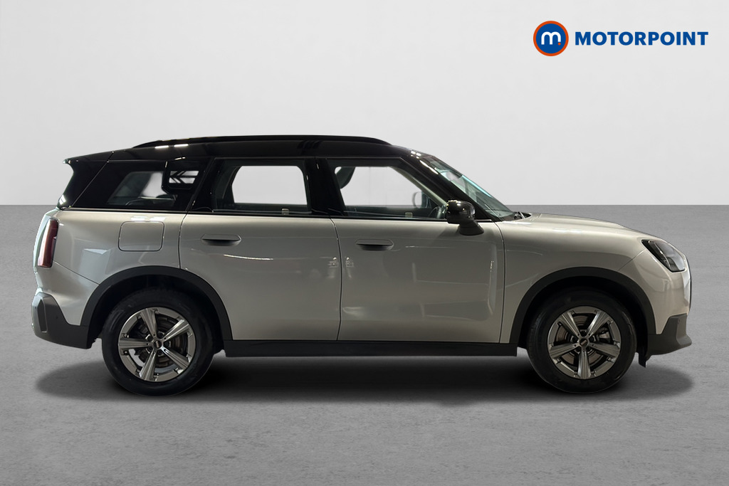 Mini Countryman C Classic Automatic Petrol SUV - Stock Number (1674372) - Passenger side