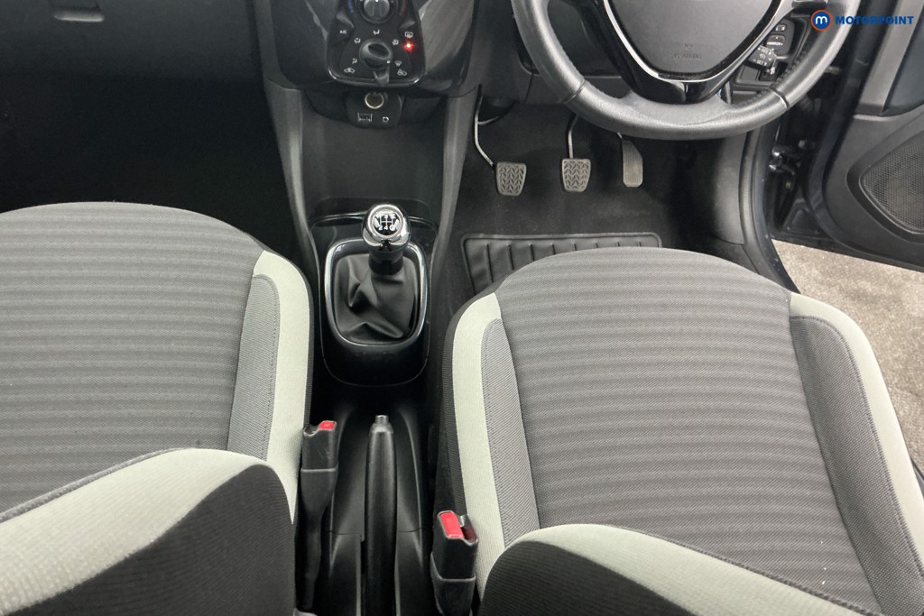 Toyota Aygo X-Play Manual Petrol Hatchback - Stock Number (1674400) - 11th supplementary image